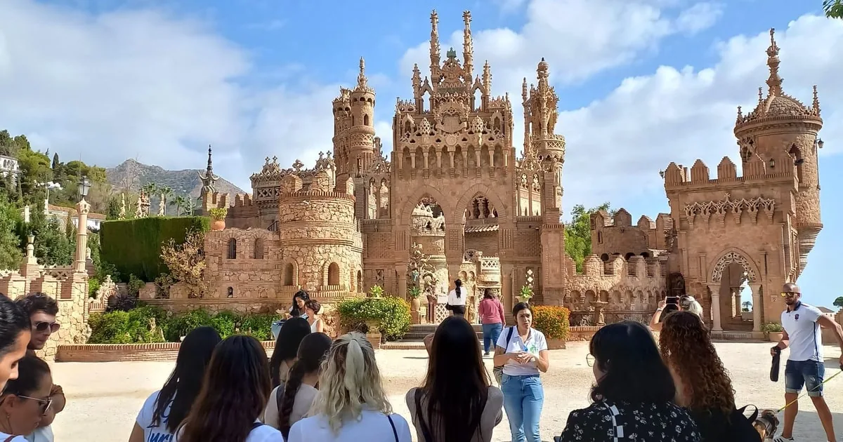 Benalmádena: Führung durch das Castillo de Colomares mit Eintrittskarte